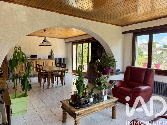 Maison 6 pièces 171 m²