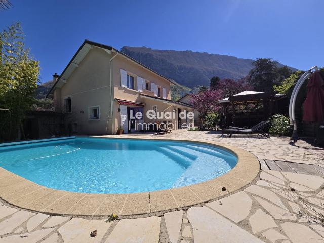 Maison 6 pièces 171 m²
