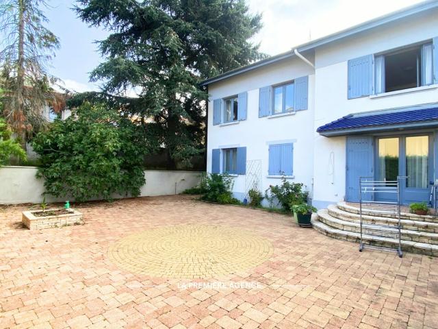 Maison 6 pièces 172 m²
