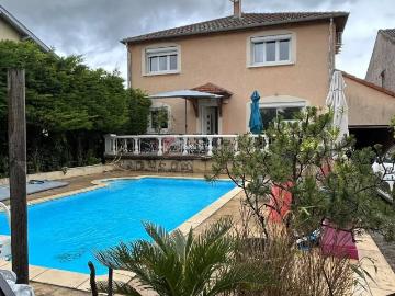 Maison 6 pièces, 172 m² à louer à Villeurbanne 69100