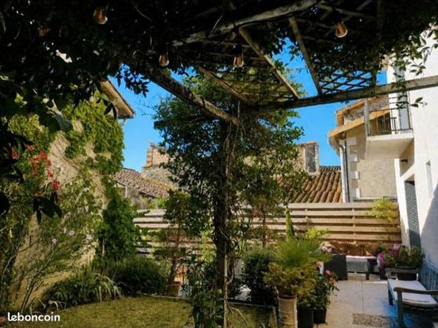 Maison 6 pièces 184 m²