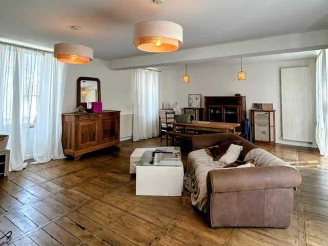 Maison 6 pièces 184 m²