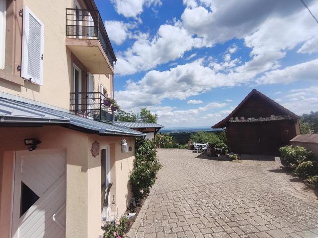 Maison 6 pièces 184 m²