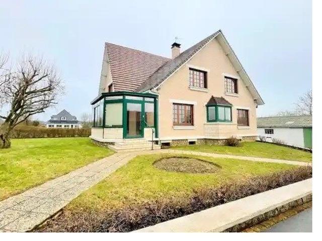 Maison 6 pièces 184 m²