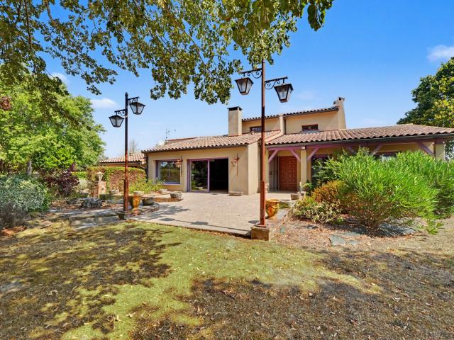 Maison 6 pièces 184 m²