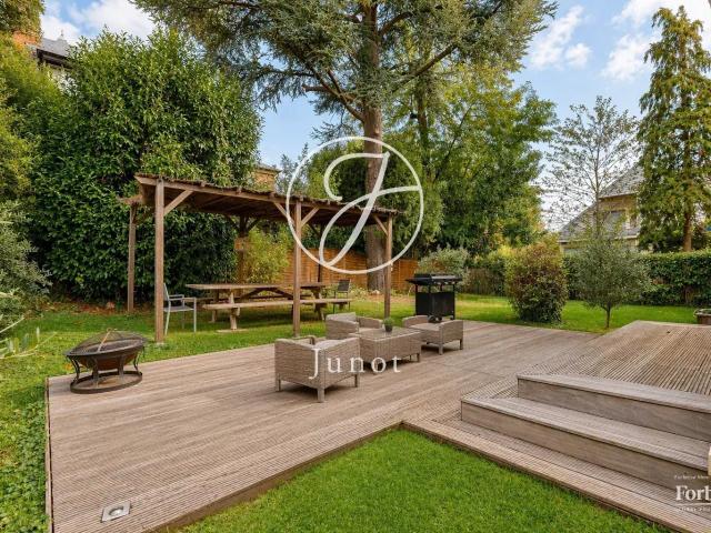 Maison 6 pièces 184 m²