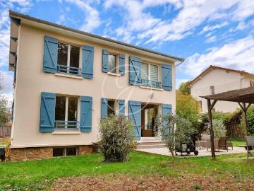 Maison 6 pièces 184 m²