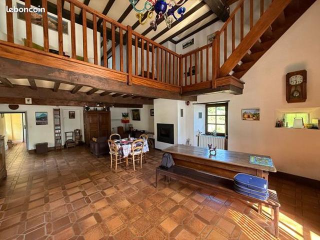 Maison 6 pièces 184 m²