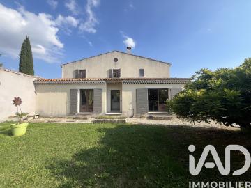 Maison 6 pièces, 184 m² à louer à Cadenet 84160