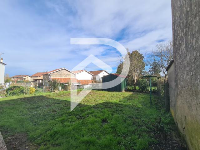 Maison 6 pièces 184 m² divisée en 2 logements, entre Puyoo e. 184m² Bellocq