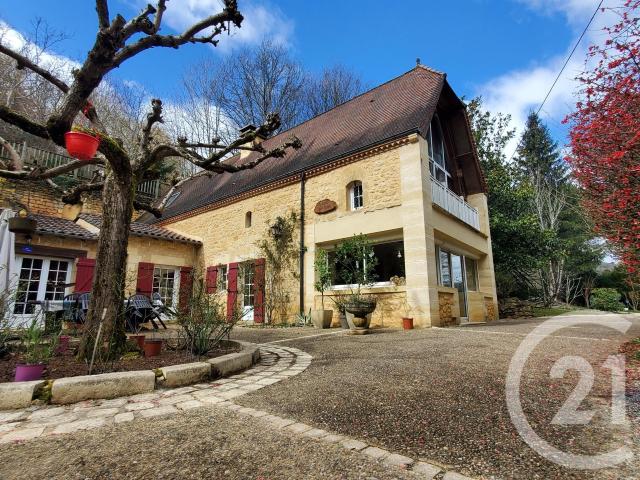 Maison 6 pièces 185 m²