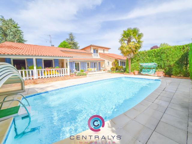 Maison 6 pièces 185 m²