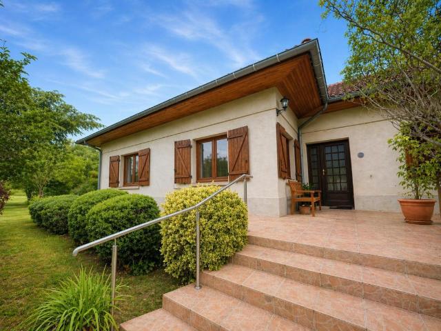 Maison 6 pièces 185 m²