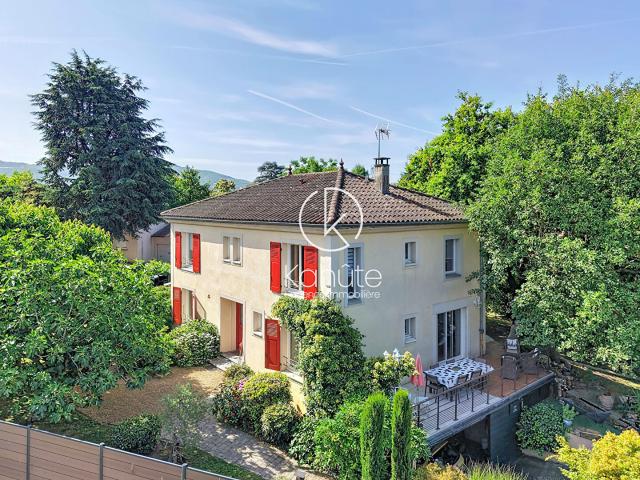 Maison 6 pièces 185 m²