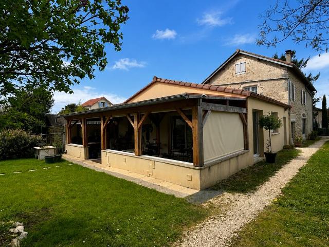 Maison 6 pièces 185 m²