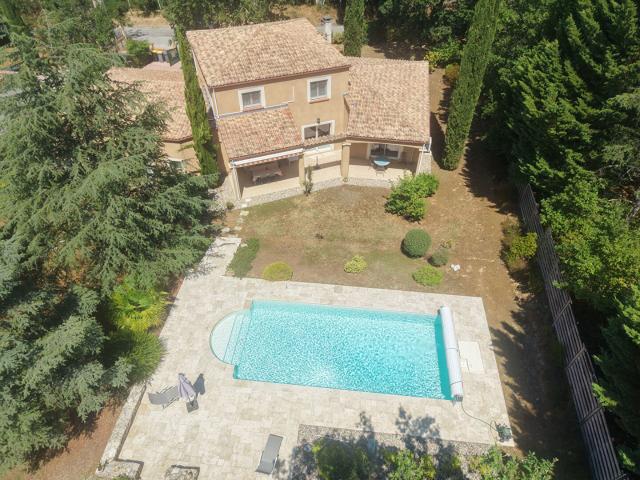 Maison 6 pièces 185 m²