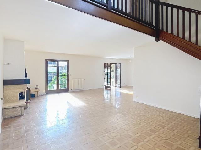 Maison 6 pièces 185 m²