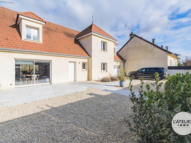 Maison 6 pièces 185 m²