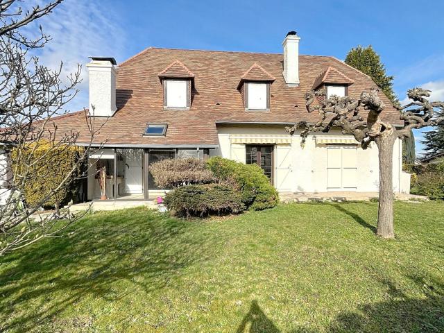 Maison 6 pièces 185 m²