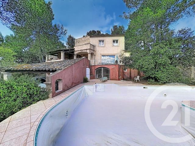 Maison 6 pièces 185 m²