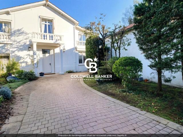 Maison 6 pièces 185 m²