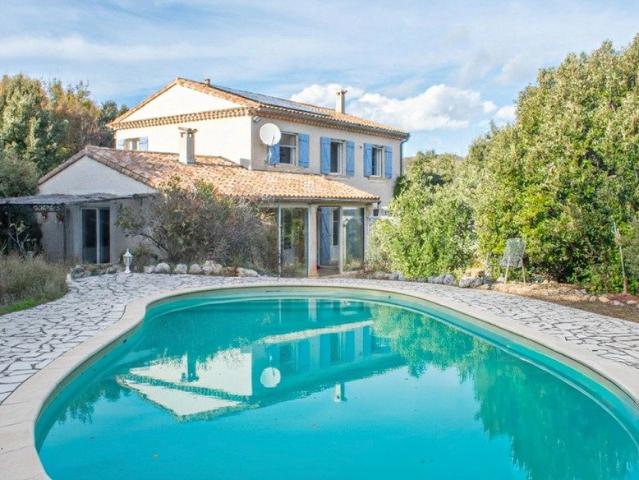 Maison 6 pièces 185 m²