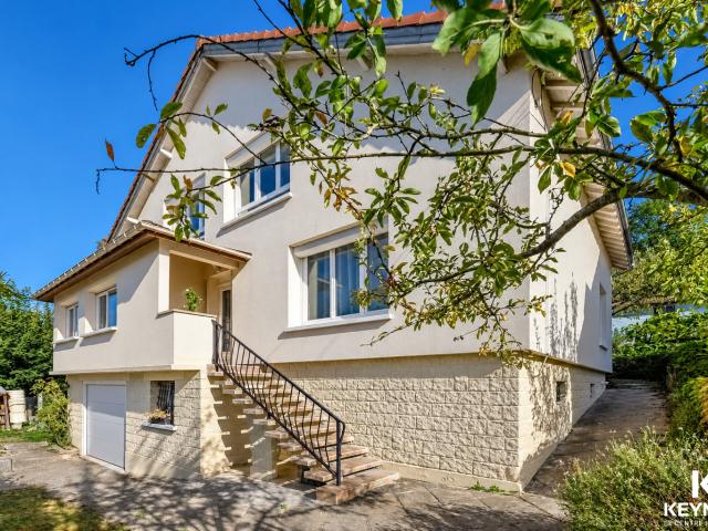 Maison 6 pièces 185 m²