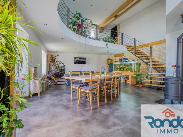 Maison 6 pièces 185 m²