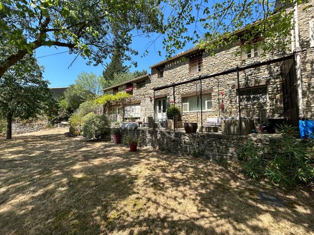 Maison 6 pièces 185 m²