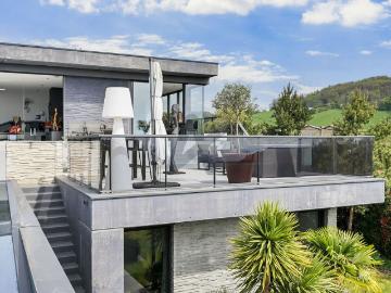 Maison 6 pièces 241 m²