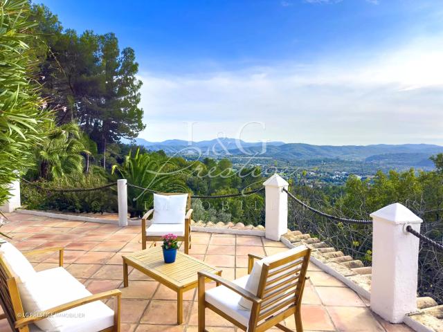 Maison 6 pièces 185 m²