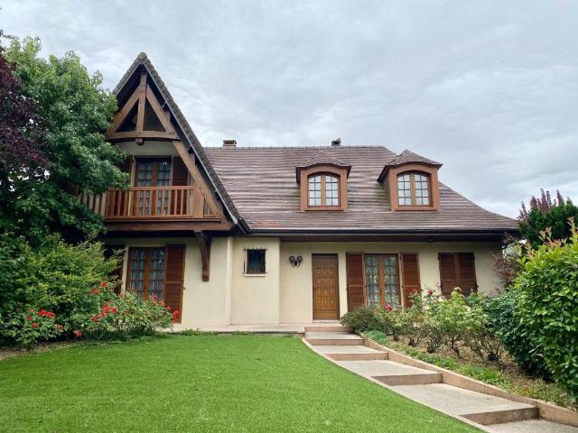 Maison 6 pièces 185 m²