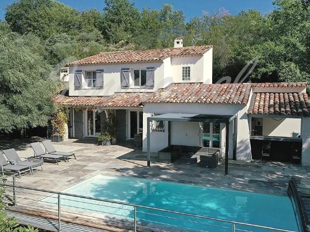 Maison 6 pièces 185 m²