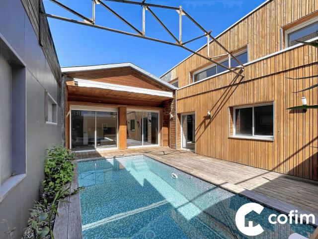 Maison 6 pièces 186 m²