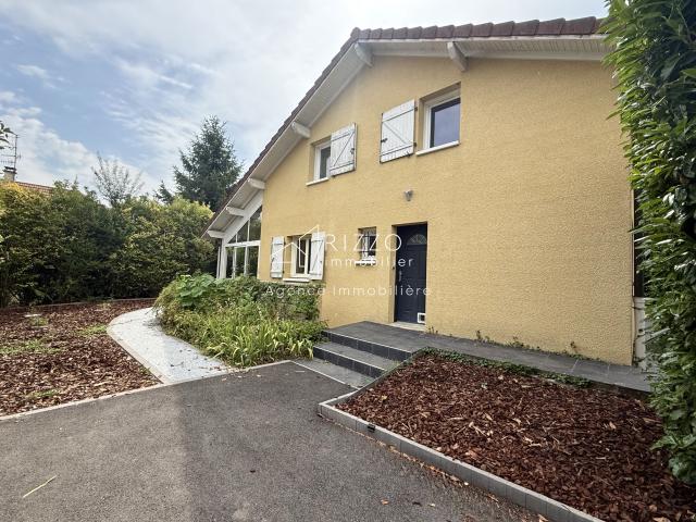 Maison 6 pièces 186 m²