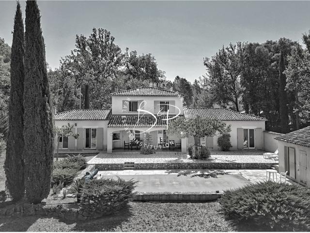 Maison 6 pièces 186 m²