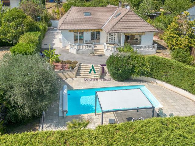 Maison 6 pièces 186 m²