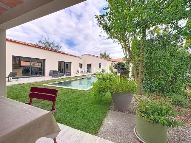Maison 6 pièces 186 m²
