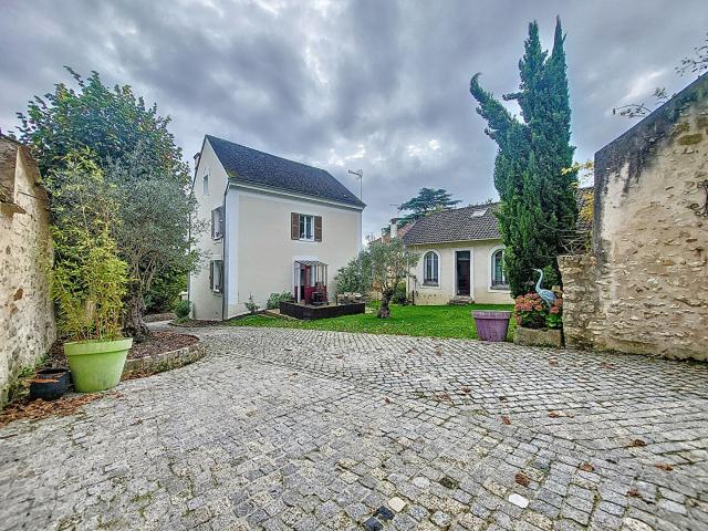 Maison 6 pièces 186 m²