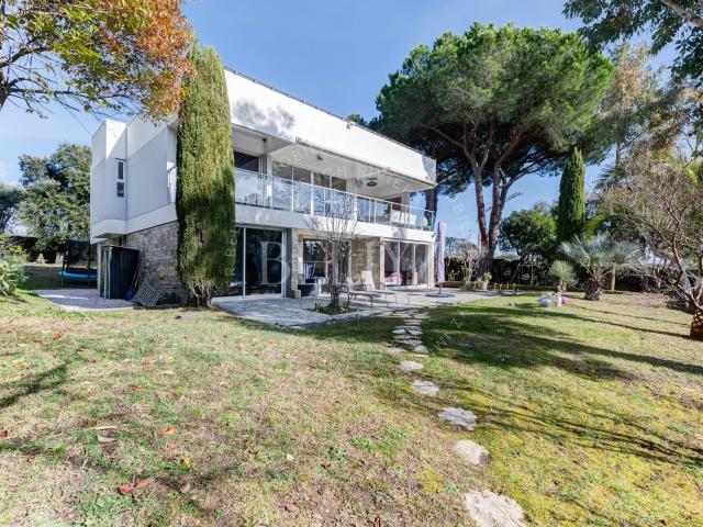 Maison 6 pièces 186 m²