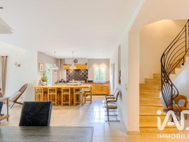 Maison 6 pièces 189 m²