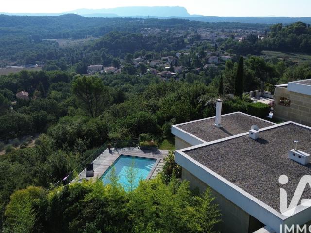 Maison 6 pièces 180 m²