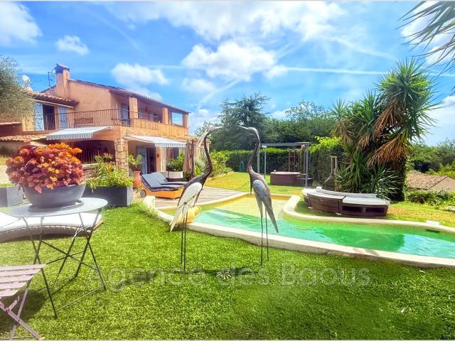 Maison 6 pièces 180 m²
