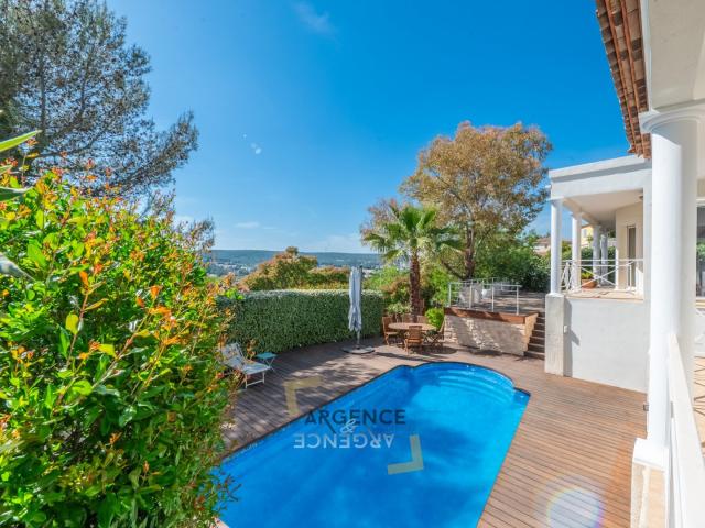 Maison 6 pièces 180 m²