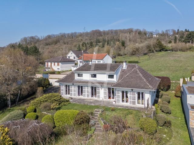 Maison 6 pièces 180 m²