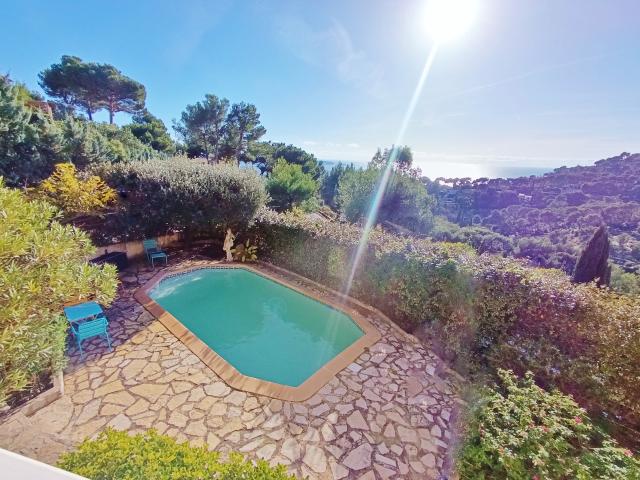Maison 6 pièces 180 m²