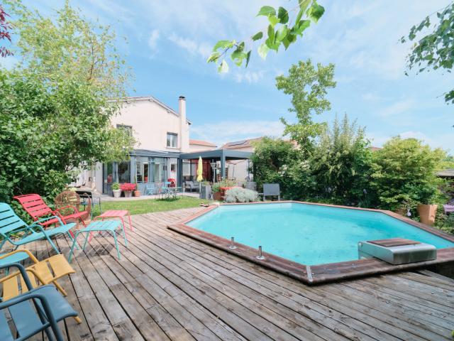 Maison 6 pièces 180 m²