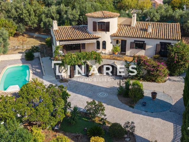 Maison 6 pièces 180 m²