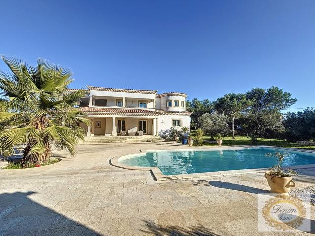 Maison 6 pièces 180 m²