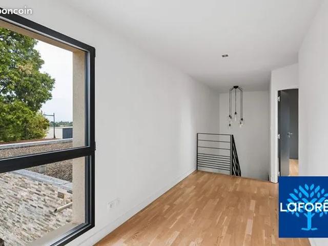 Maison 6 pièces 180 m²